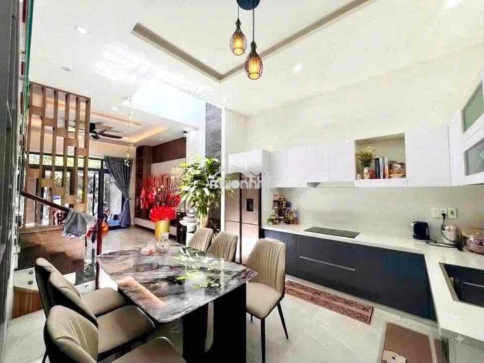 Bán gấp nhà 2 tầng cho thuê được 20 triệu/ tháng, giá chỉ nhỉnh 7 tỷ - 4