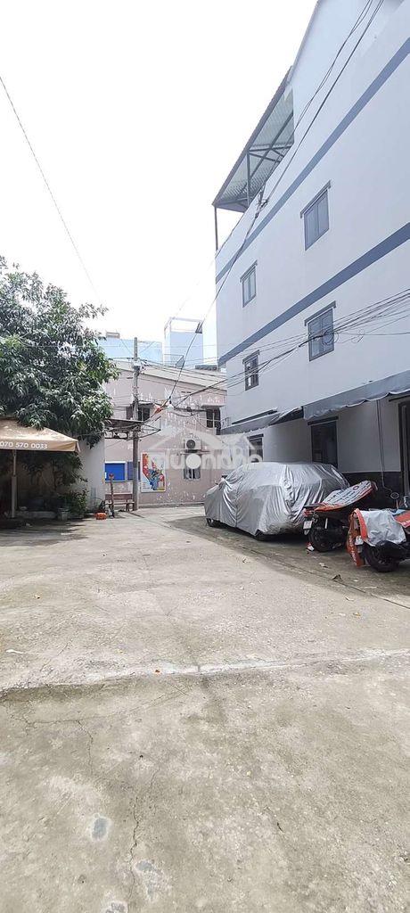 Cho thuê nhà . hẻm xe hơi. p 15 q. 8.