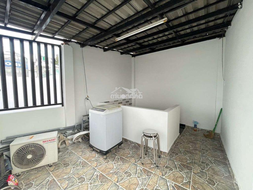 Nhà 3 tầng ba tháng hai q11, 3pn 4wc. nhà mới, sạch sẽ - 2