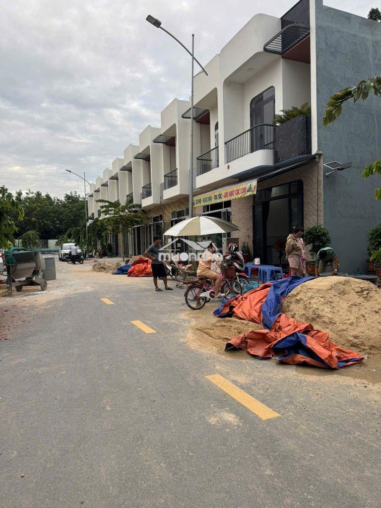 Bán nhà trong kdc điện âm ngay chợ bà tri, tân uyên chỉ 2ty5 - 2