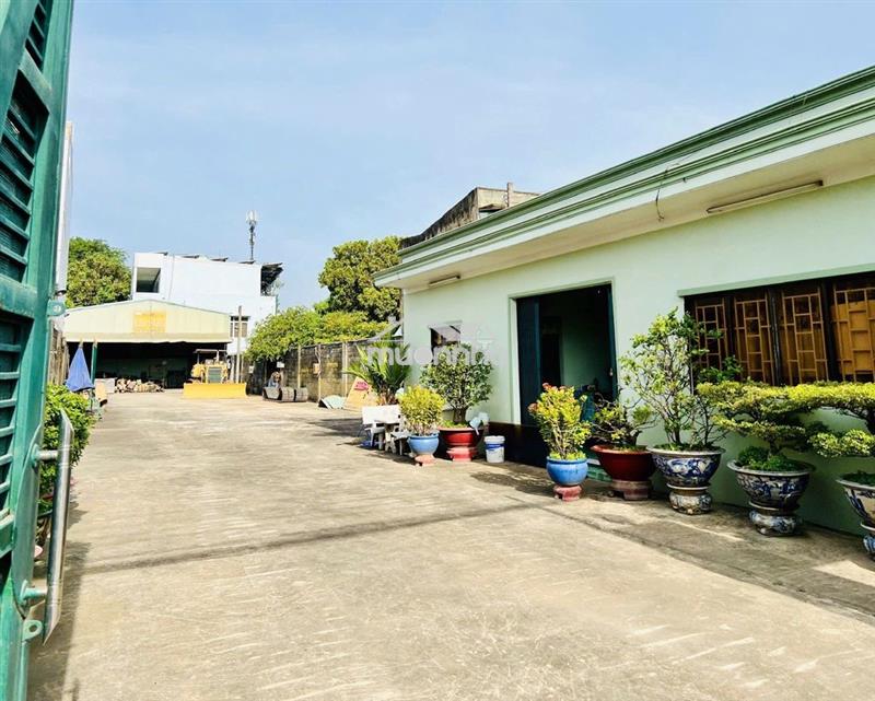 Cho thuê xưởng 700m mặt tiền quốc lộ 1k dĩ an