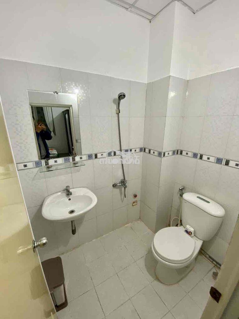 Cho thuê phòng full nt đh rmit ddh tdt chỉ 4,2tr - Ảnh 3