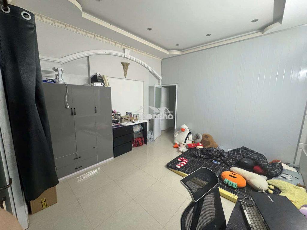 Nguyên tầng 2pn - 1wc - hẻm xe hơi - 2