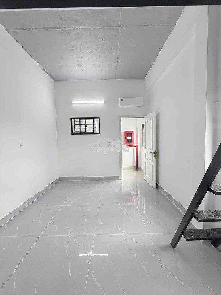 Phòng ngay hà huy giáp | gần iuh, nttu 📍 637 hà huy giáp,q12 - 4