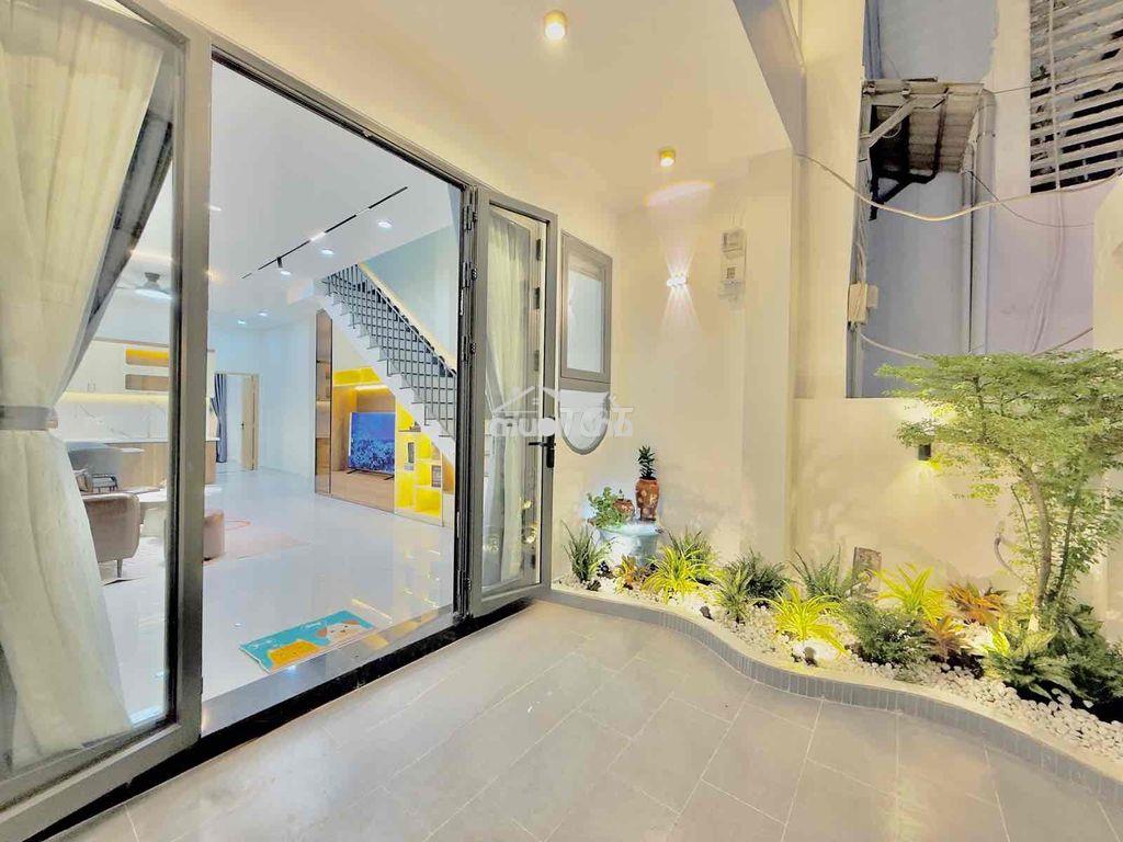 Nhà đẹp ngay đầu khu phan xích long - 15m ra hẻm xe hơi - 2