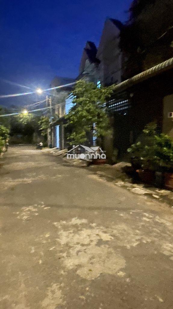 Bán nhà đang ở chính chủ gần chợ hóc môn - 2