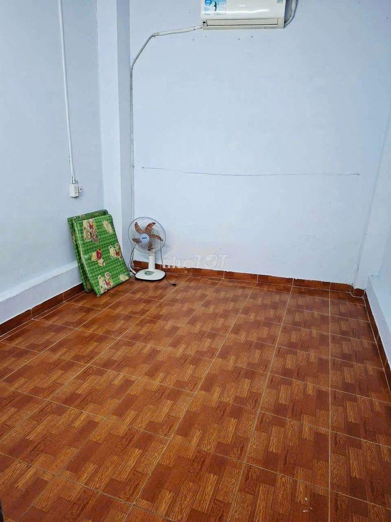 Cho thuê phòng q10.rộng rãi thoải mái.cửa sổ.fuff nội thất 3tr1 - 4