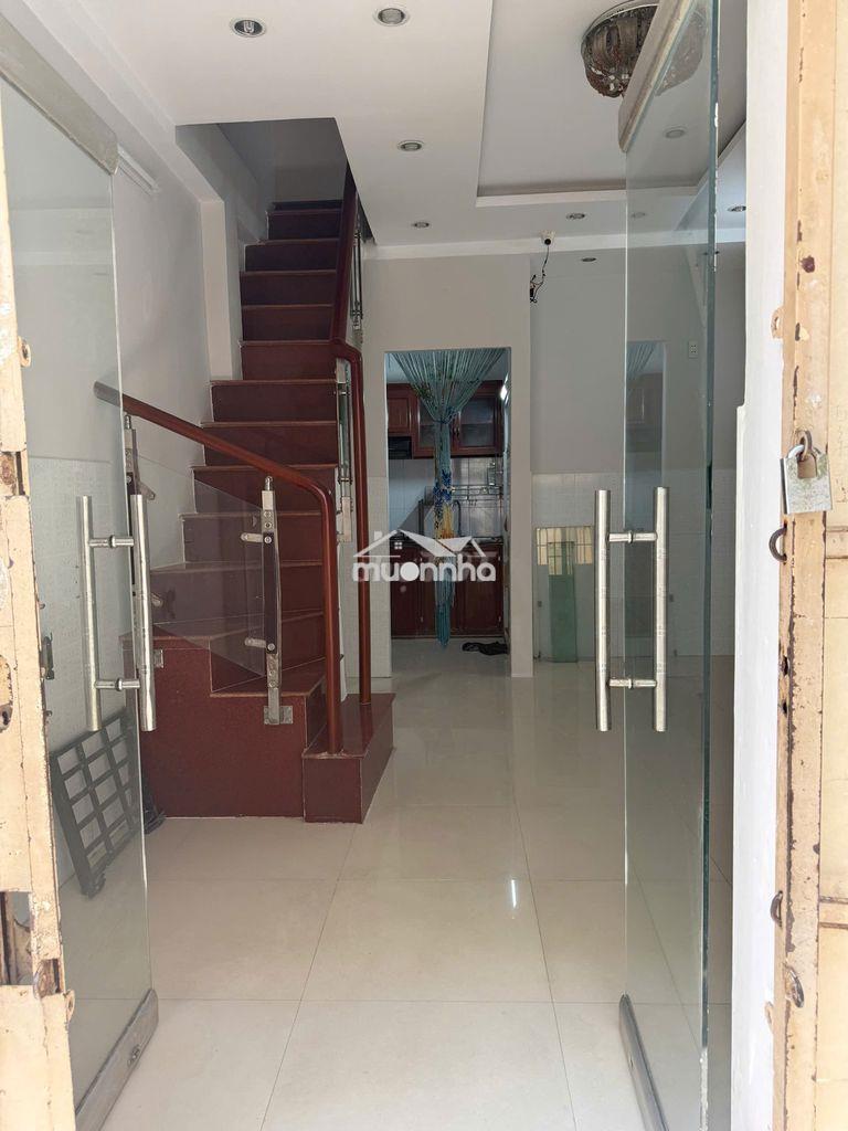 Nhà nguyên căn 1 trệt 1 lầu 2pn ngay chợ thanh đa, cách công viên 60m