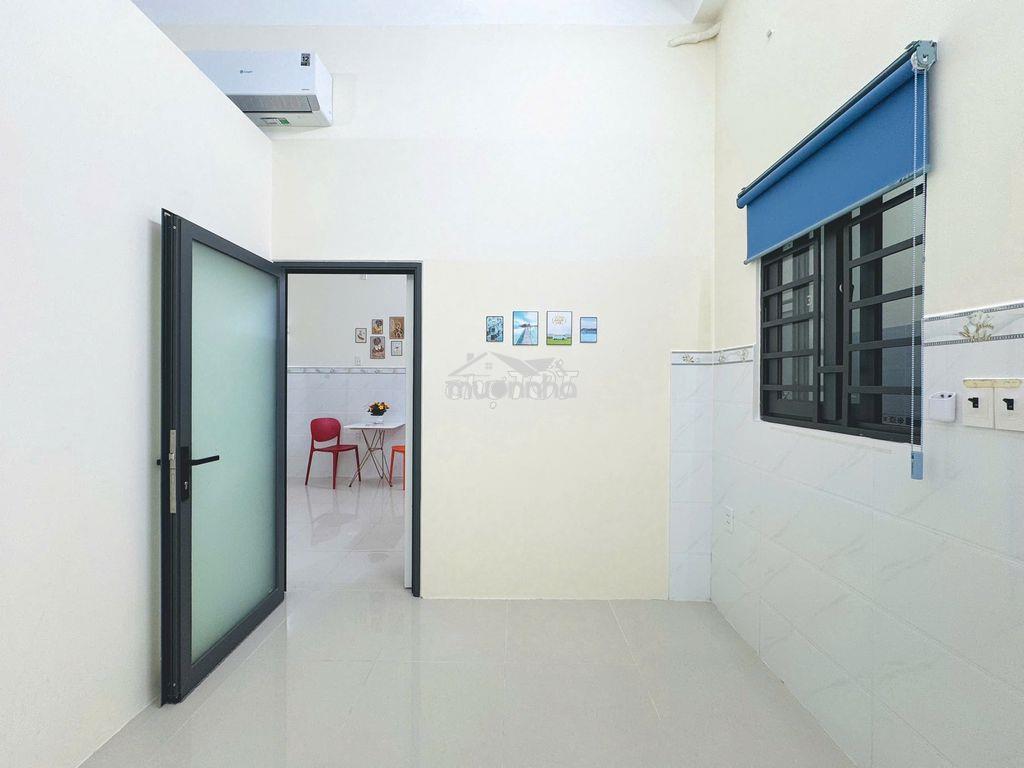 Căn hộ 2 phòng ngủ - 1 phòng khách - free xe - gần đh công nghiệp - 2