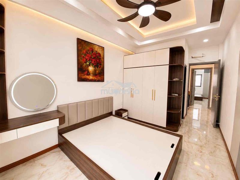 Hxh cách mạng tháng 8, quận 10 - 44m2 - 5 tầng - nhà xây mới