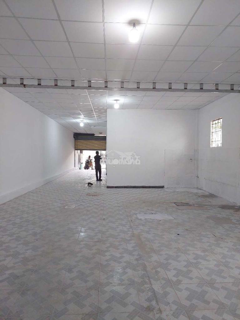 Cho thuê nhà 8×32 - gần chợ đầu mối - hocmon – giá: 13 triệu. - 2