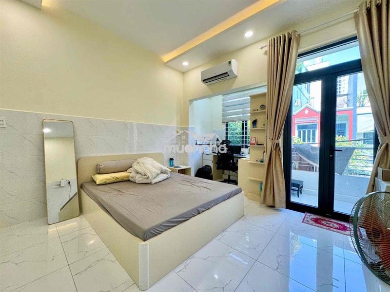 🏡 Phòng ban công mới xây ngay nhà máy bia lê văn khương