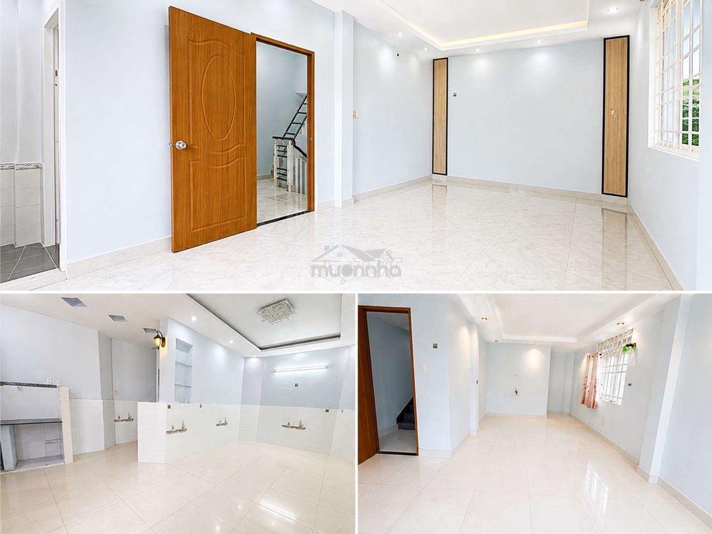 Nhà mới sát emart pvt -  hẻm 1/ xe hơi đậu cửa- 3 tầng ngang 4m 42m2  - 3