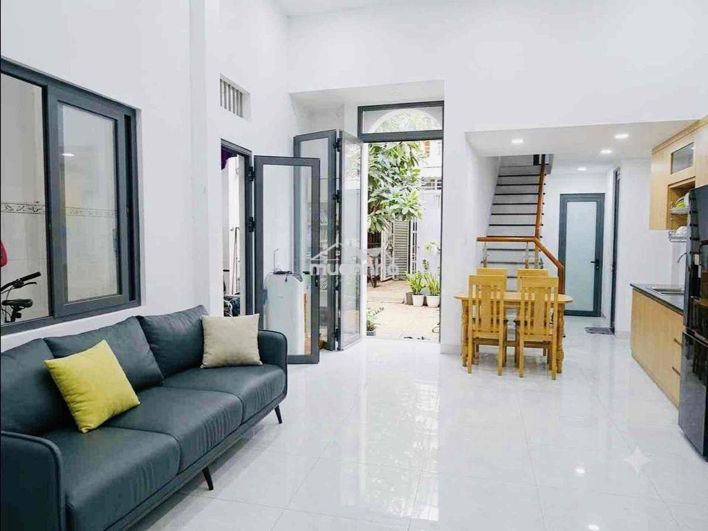 Bán nhà mới - ngang trên 6 m - đình phong phú - giá 6,5 tỷ - 3