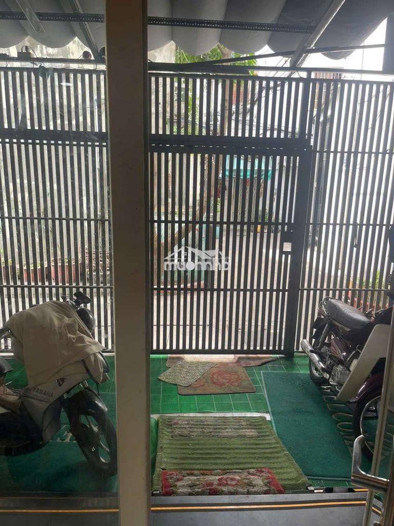 Bán nhà quận 11 nhà 5 tầng đúc 34m2 chỉ 4,4 tỷ tl