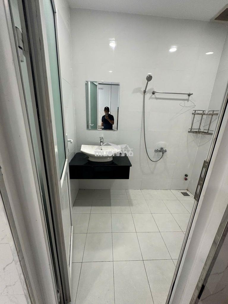 Cho thuê văn phòng kdt vạn phúc city giá 7.5tr có nội thất - 2