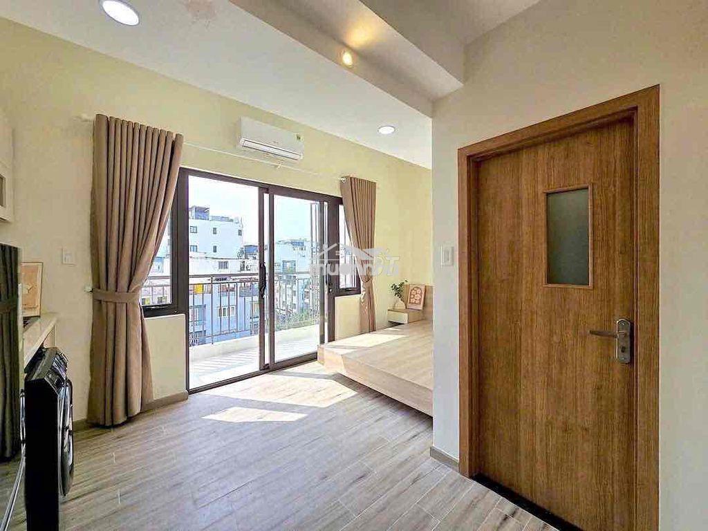 Chdv ngay trần hưng đạo q1- bancong- nhà mới - 4
