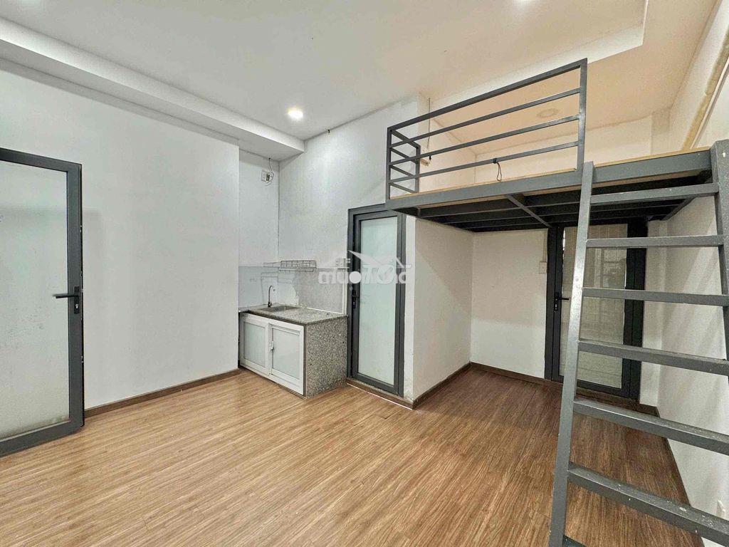 Phòng rộng, cửa sổ trời thoáng mát 30m2 - 3