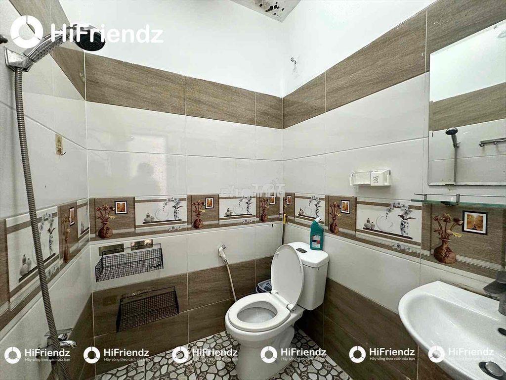 Phòng ban công đối diện eon tân phú cách đh công thương 1km - Ảnh 3