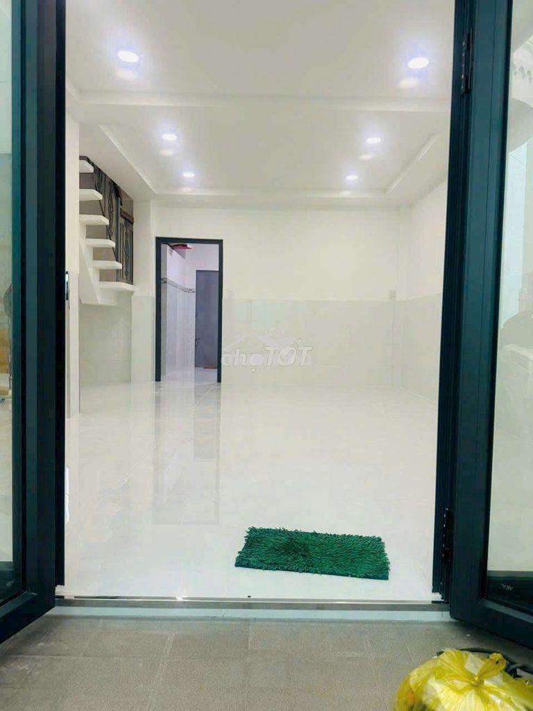 4,1 tỷ - nhà mới ở ngay - chợ thủ đức - 50m2 - nhà 2 tầng 3 phòng ngủ - 3