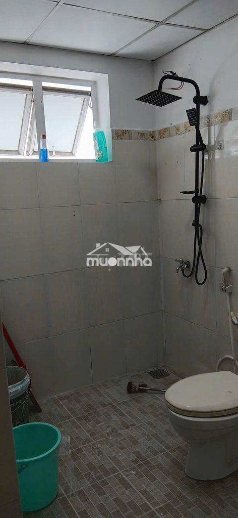 Cho thuê căn hộ 2 pn, 1 wc, có nội thất, cc nhất lan 3 - 2