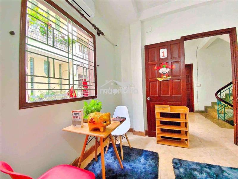 Phòng đủ nội thất ngay 585/6 sư vạn hạnh, đối diện đt huflit chỉ 5tr