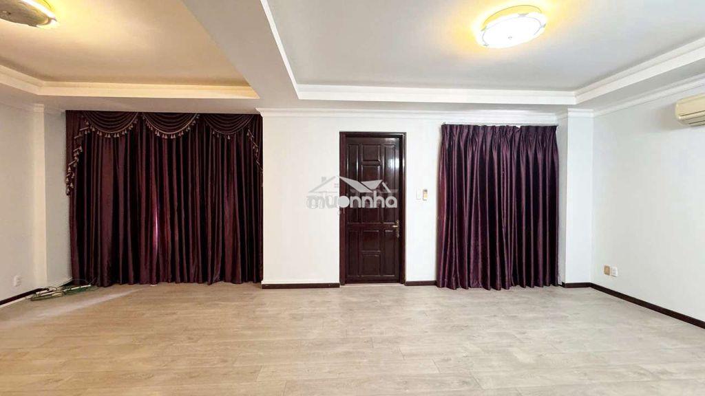 Nguyên căn mặt tiền phú thuận – quận 7
💰 giá thuê: 50 triệu/tháng - 3