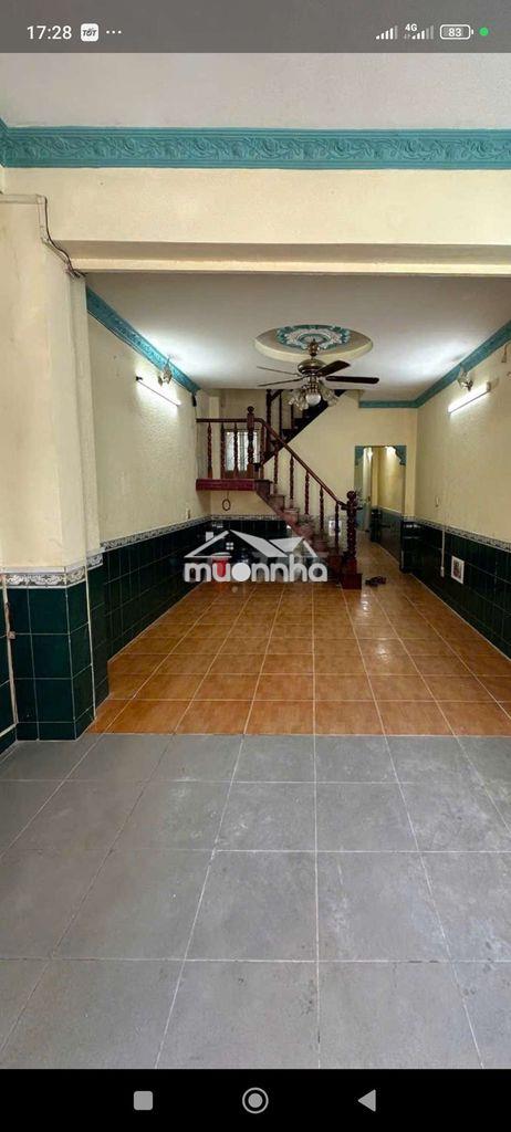 Nhà đẹp sạch sẻ 4 phòng ngủ wa rẻ