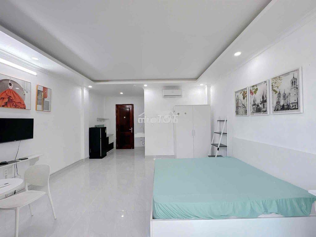Phòng cực kì rộng full nội thất ngay aeon tân phú đại học công thương - 4