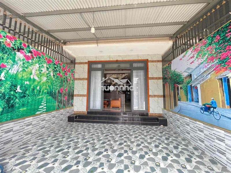 Bán nhà trung tâm p long thành
