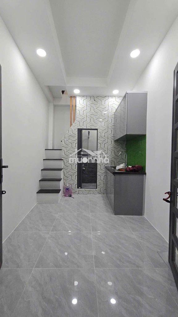 Nhà 3 lầu sổ riêng trần hưng đạo quận 1