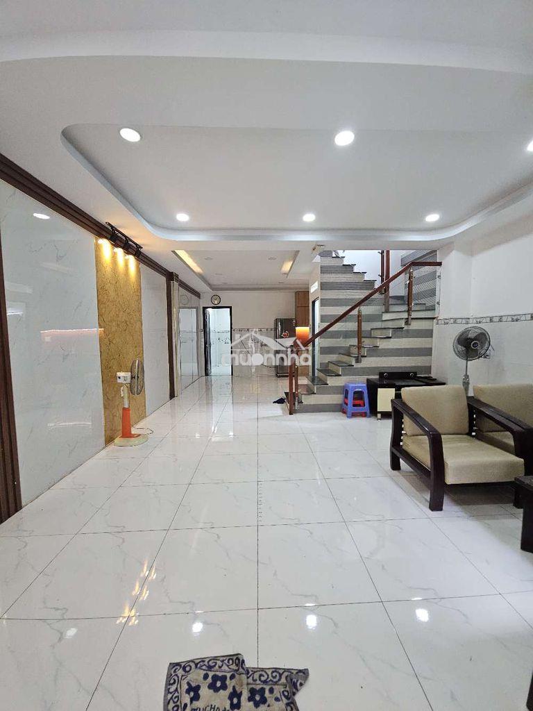 Nhà đẹp diện tích khủng giá tốt hẻm 4-5m thông thoáng