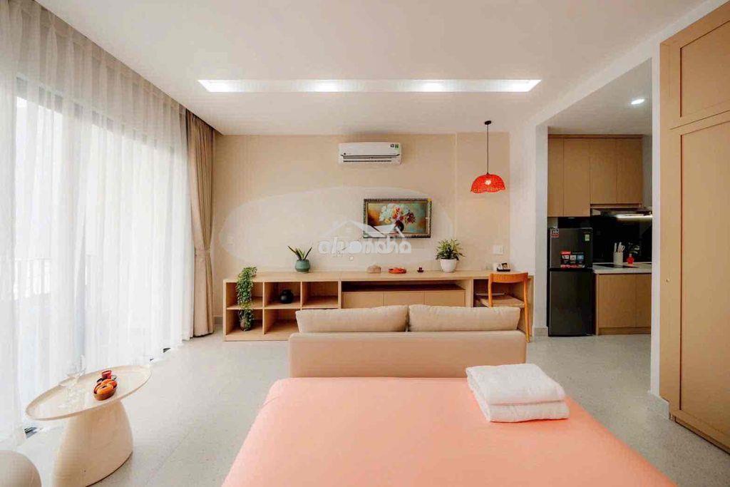 Cho thuê căn hộ ban công siêu đẹp gần cầu kiệu ( hoàng sa ) giá rẻ t8 - 4