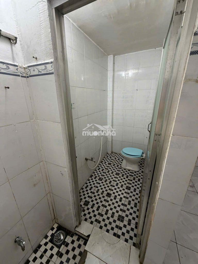 Phòng trọ gác đúc btct gần chợ dĩ an, đh kinh tế luật, khu đhqg - 3