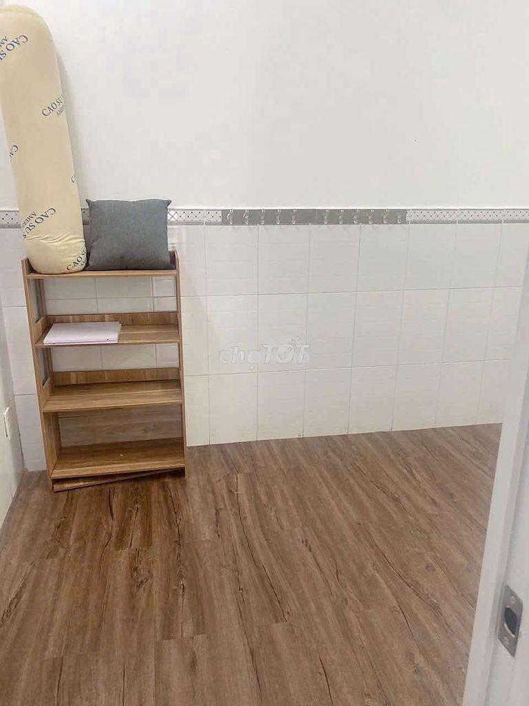 Cho thuê nhà mới như hình. hẽm nhánh c phạm hùng. dt 4x9. giá 8trieu - 2