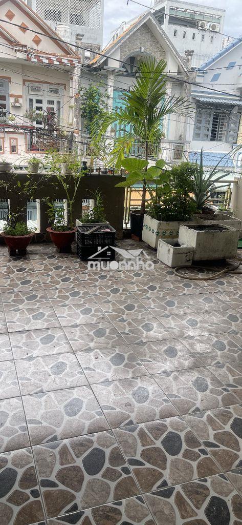 Bán nhà đang ở chính chủ gần chợ hóc môn
