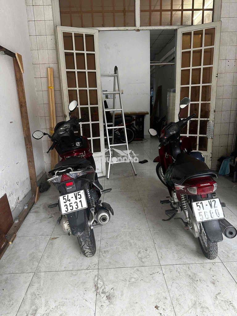 Nhà mặt tiền hẻm kd buôn bán . 4 x 20, 2pn