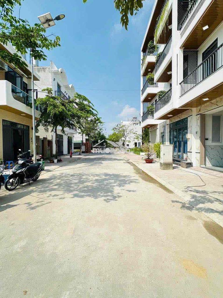 Bán gấp nhà thạnh xuân đường 12m dt 9,2x6m