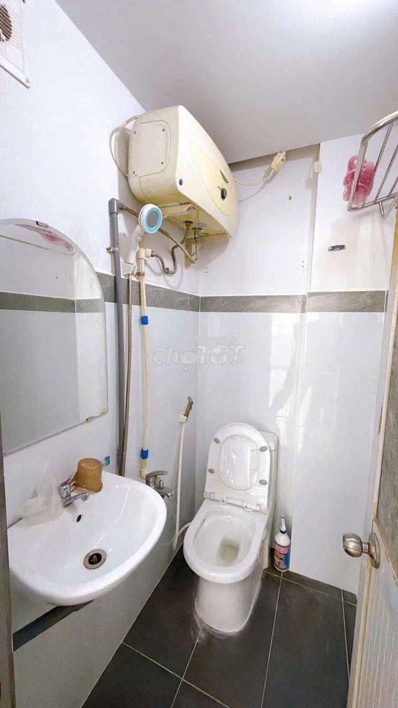 Nhà 1 trệt lửng 2 lầu 3x7m2 phòng  hẻm 222 đoàn văn bơ - 4