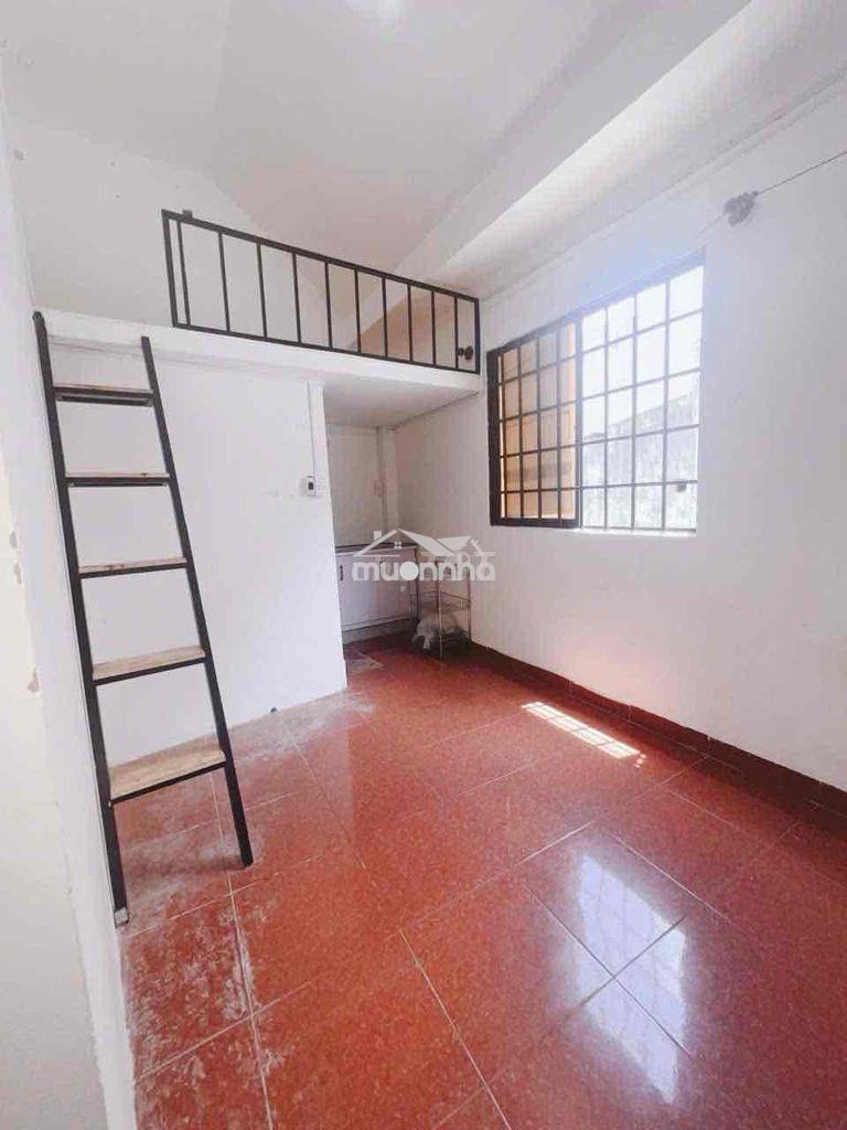 Duplex cửa sổ trời - gác cao chỉ 4.xxx ngay trung tâm q3 - 2
