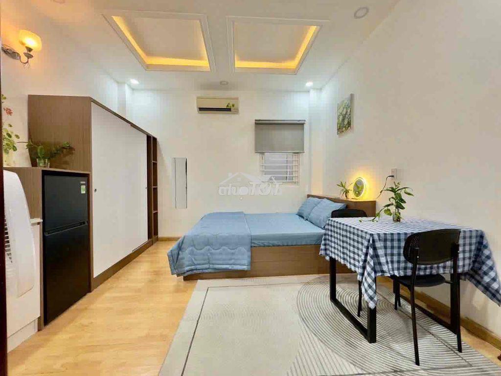 Chính chủ cho thuê phòng 98f lê lai q.1 giá 6tr gần chợ bến thành ạ lh - 2