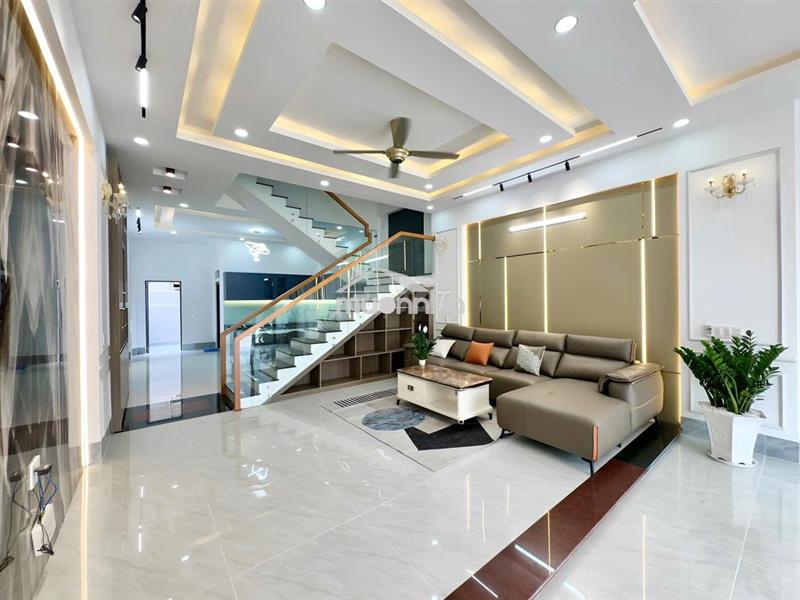 Bán nhà 1 trệt 1 lầu 4.2x14.3 giá 2.9tỷ, biên hòa, hẻm nhựa 5m
