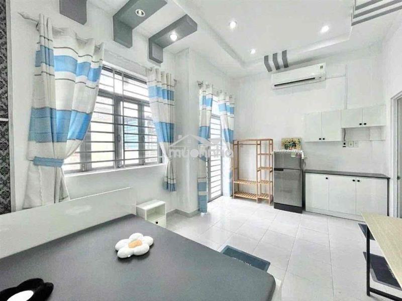Cho thuê căn hộ full nội thất ban công ngay khu phan xích long