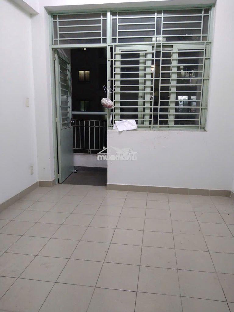 Sở hữu căn hộ 2pn tầng cao giáp quận 10 chỉ 3.3 tỷ! bán cc phú thọ