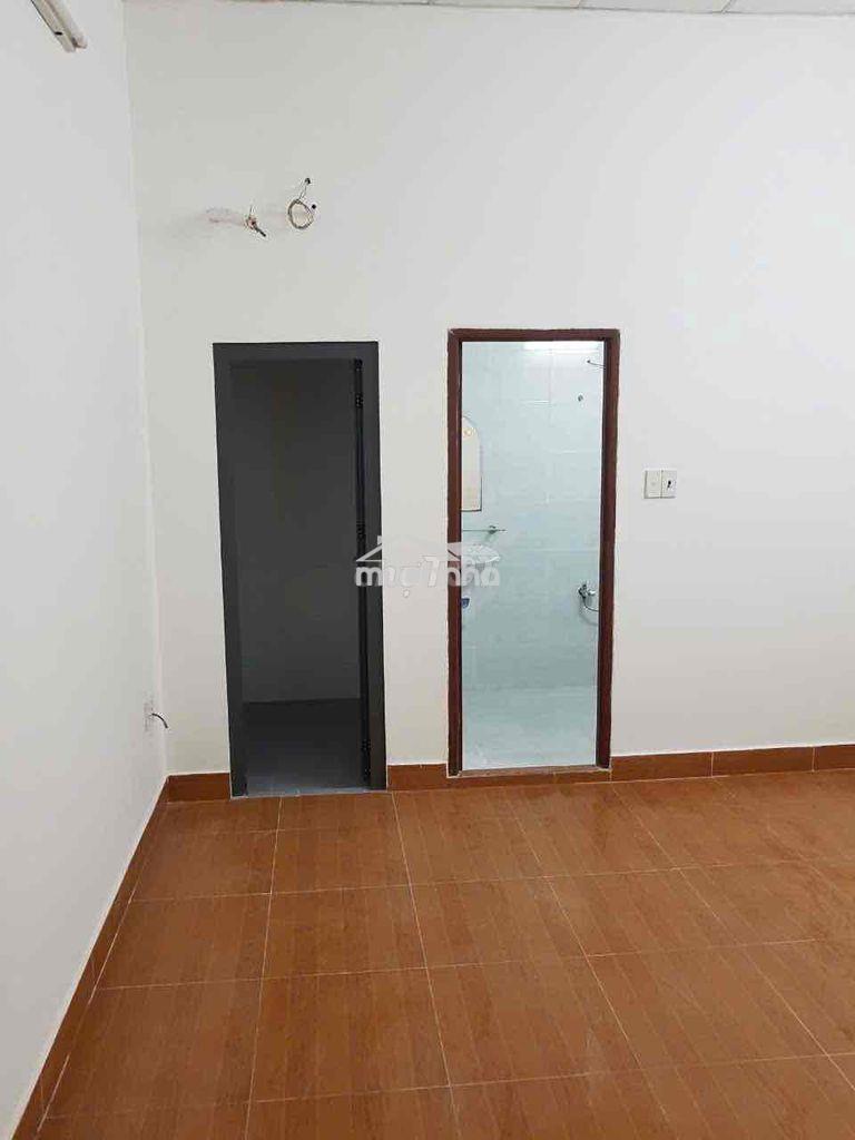 Hẻm xe hơi sát thạch lam 4x14m 1 lầu 12tr - 2