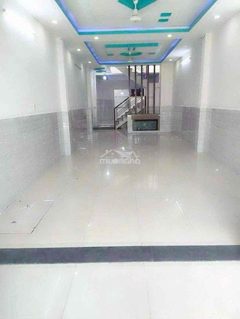 Nhà  [ 4 x 24] 1 lầu 3pn,3wc ,đường 6m ,ấp chiến lược giáp tân phú