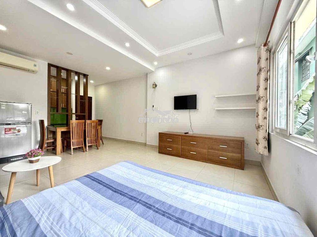 Căn hộ 1 phòng ngủ có ban công ở 3-4 người thoải mái gần đh mở - 2