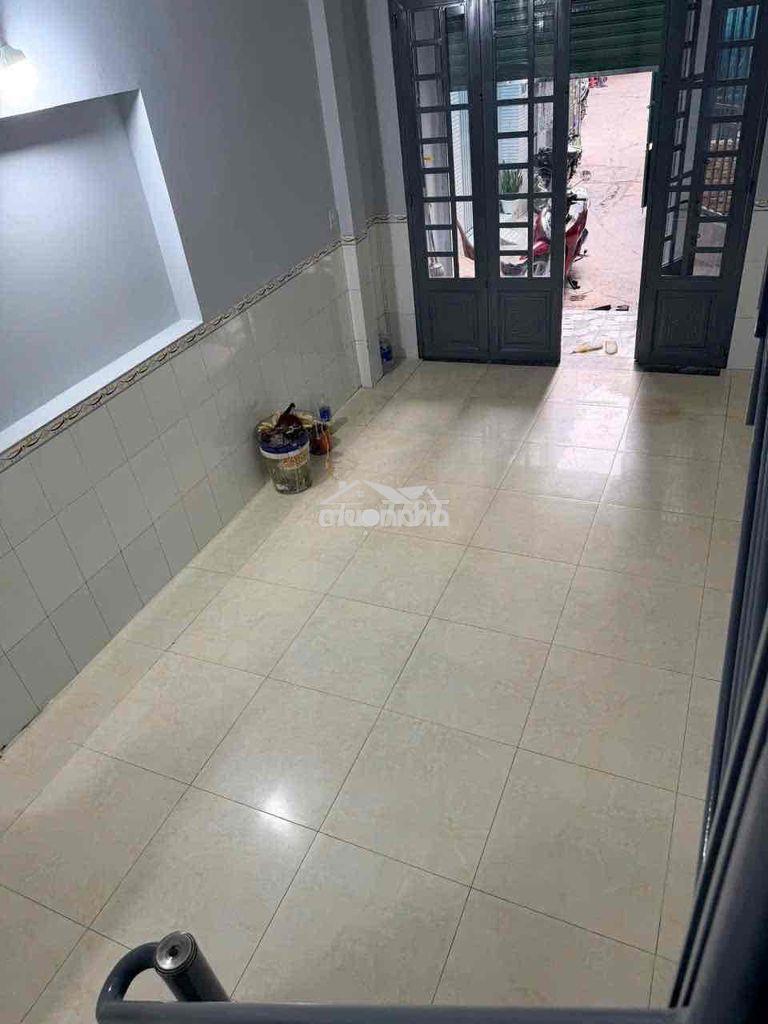 Nhà mới sơn sửa quận 10, nhà 1 trệt 1 lầu thông thoáng - 2