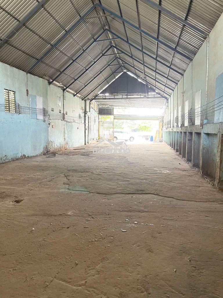 Cho thuê xưởng dĩ an 