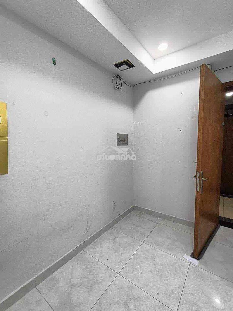 Cho thuê căn hộ 2pn - có ban công sát cầu nguyễn tri phương quận 5 - 2
